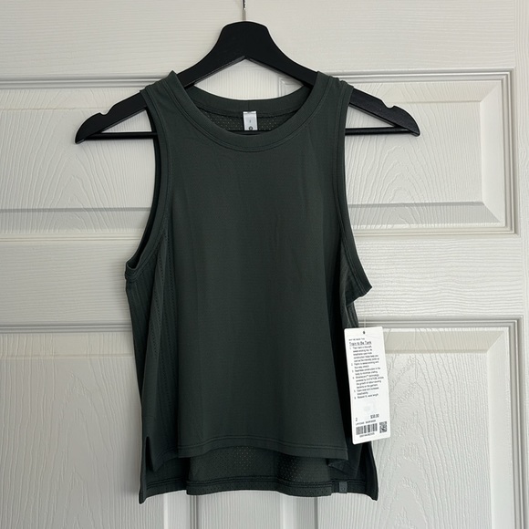 NWT Lululemon Train to Be Tank - Picture 4 of 4